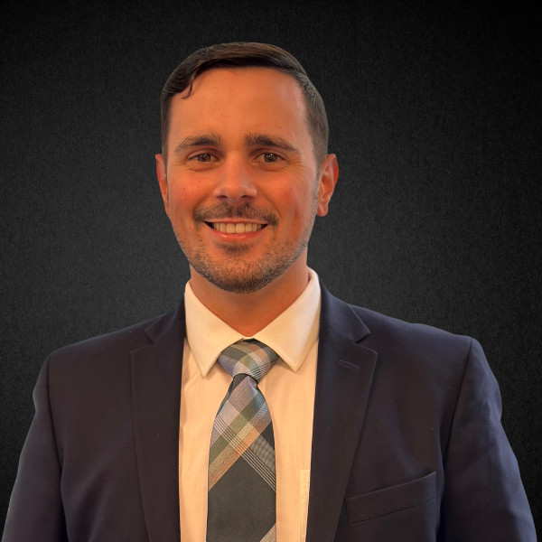 michael bourne, insurance specialist