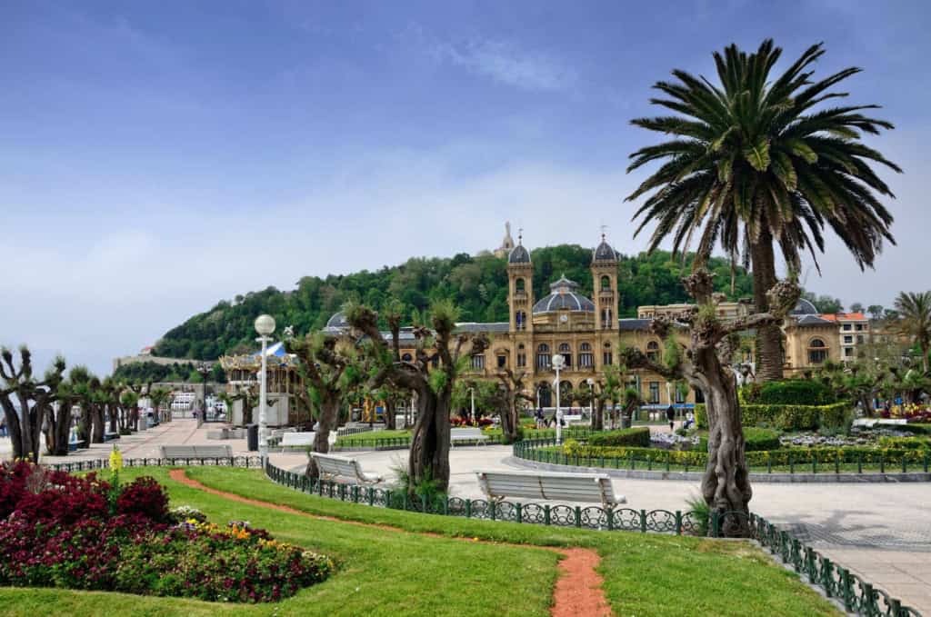 An inviting view of a San Sebastián, one of the best places to retire in Spain