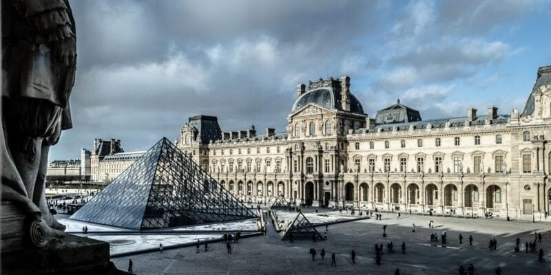 live in paris, france