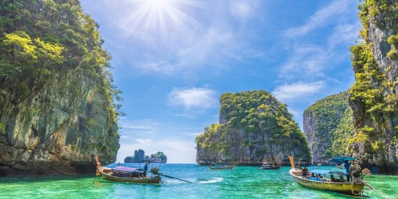 Loh Samah Bay, Phi Phi island